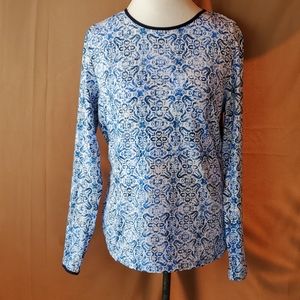Land's End blue and white long sleeve patterned top in size Medium